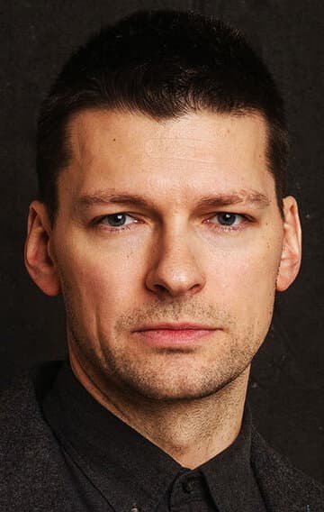 Даниил Страхов - старший лейтенант Демин